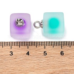Pendentifs cubes en résine givrée&nbsp;RESI-U002-11