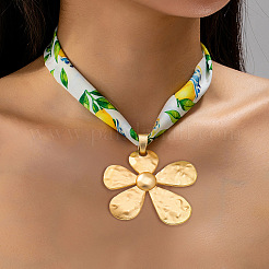 Sommerliche Strand-Halsketten mit Blumenanhänger aus Legierung und Chiffon für Damen&nbsp;WGD5F98-01