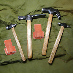 Hammerhalter aus Rindsleder&nbsp;AJEW-CL0004-92B-01