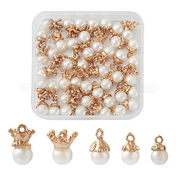 Craftdady 50pcs 5 estilos colgantes de perlas de imitación de resina, con fornituras de aleación chapada en oro ligero, en forma de mezcla, blanco floral, 7.5~15.5x7.5~12x7.5~10.5mm, agujero: 1.2~1.5 mm, 10 piezas / style