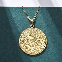 Collane con ciondolo in acciaio inossidabile 304 con nodo della trinità e tondo piatto&nbsp;NJEW-H059-03G