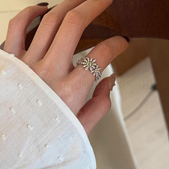 Bracciale rigido aperto in lega con strass a forma di fiore per donna&nbsp;WG6663D-01