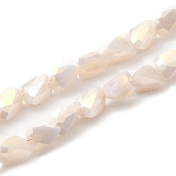 Chapelets de perles en verre électroplaqué, couleur ab , facette, triangle, couleur de coquillage, 7x5.5~6x5.5~6mm, Trou: 1.2mm, Environ 79~80 pcs/chapelet, 22.60'' (57.4 cm)