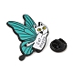 蝶の羽のエナメルピンを持つ猫  電気泳動黒メッキ合金ブローチ  ホワイト  28x28x1.5mm JEWB-I026-03C-1