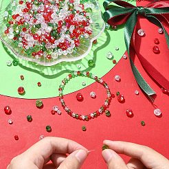 150 g Glasperlen mit Weihnachtsmotiven&nbsp;GLAA-YWC0004-05