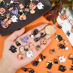 64 Stück 16 Stile Halloween-Thema undurchsichtige Harzanhänger&nbsp;RESI-HY0001-30