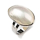 Anillos de dedo de concha blanca de latón chapado en platino RJEW-E023-03-2