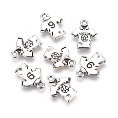 Aleación de los colgantes de la camiseta, encantos deportivos, charms jersey de fútbol, sin plomo, cadmio, níquel, diy joyas para, plata antigua, 18.5x15x2mm, agujero: 2 mm