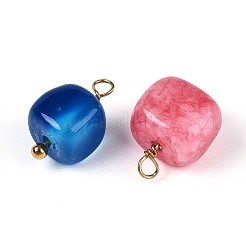 Natürlich gefärbte Achatwürfel-Charms&nbsp;STAS-N110-19G