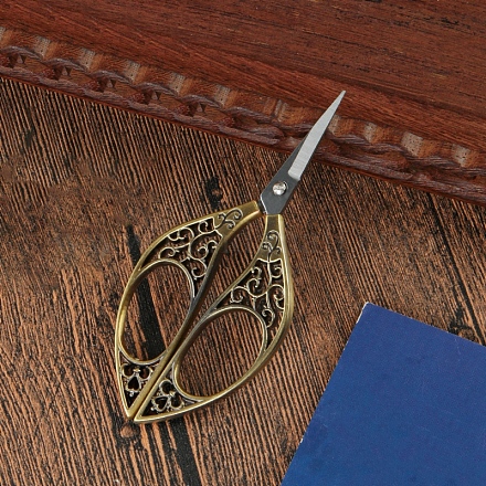 Edelstahlschere mit Hohlblume PW-WG93DA6-05-1