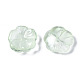 透明スプレー塗装模造翡翠ガラスビーズ  花  薄緑  15x15x6mm  穴：1.2mm GLAA-Q089-003-E003-4