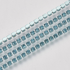 Électrophorèse fer strass strass chaînes, strass chaînes de tasse, avec bobine, aigue-marine, ss6.5, 2~2.1mm, environ 10 yards / rouleau
