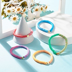 Bracciale elasticizzato surfer heishi in pasta polimerica con cuore in ottone&nbsp;BJEW-JB07850