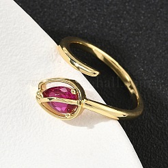 Manschettenringe aus Messing mit Mikropavé und Zirkonia in Blumenform für Damen&nbsp;RJEW-A069-05G-02