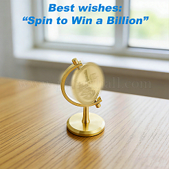 Schreibtischornament aus Messing mit Globus und der Gravur „einhundert Millionen“.&nbsp;DJEW-WH0043-120