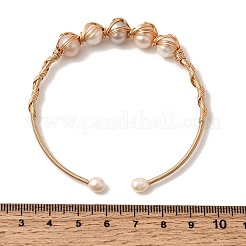 Armreifen aus Messingdraht mit Naturperlen für Damen&nbsp;BJEW-D453-06G