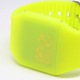 蛍光色ユニセックス学生は電子シリコーン腕時計を導いた  緑黄  38~65x57~68mm  40mm WACH-M113-01-2