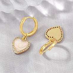 Pendientes colgantes de aro de latón con micro circonitas cúbicas.&nbsp;KK-CBA8324-16G-02