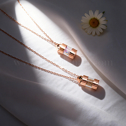 Collier pendentif en acier inoxydable 304 avec colonne en verre transparent en forme d'urne funéraire.&nbsp;NJEW-FG0001-27RG