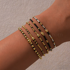 Set di 5 braccialetti elasticizzati da donna in stile bohémien con perline di vetro e perline di ottone&nbsp;XX3462-4