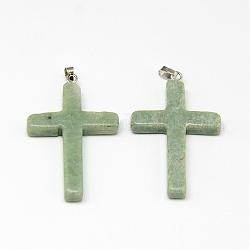 Pendentifs naturels de pierres fines de jade, avec les accessoires en laiton, croix, 38~40x25~26x5~6mm, Trou: 5x2mm