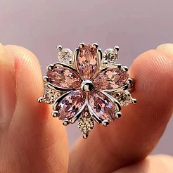 Pflaumenblüten-Fingerringe aus Messing mit Pavé-Zirkonia für Damen&nbsp;FS-WG857C0-03