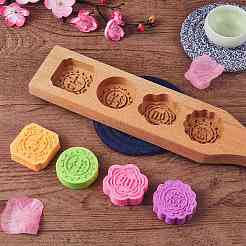Flache runde & quadratische & florale Mondkuchenformen aus Holz&nbsp;BAKE-SZ0001-02
