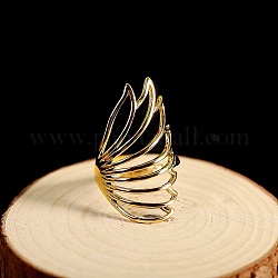 女性用のミニマリストの中空フェザー真鍮指輪  ゴールドカラー  内径：16~18mm
