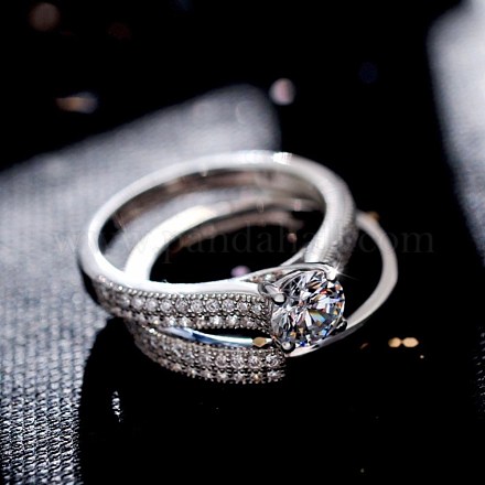 女性のための結婚式の婚約指輪セット  積み重ね可能な真鍮のラインストーンリング  プラチナ  クリスタル  USサイズ8  内径：18.1mm RJEW-BB61674-P-8-1